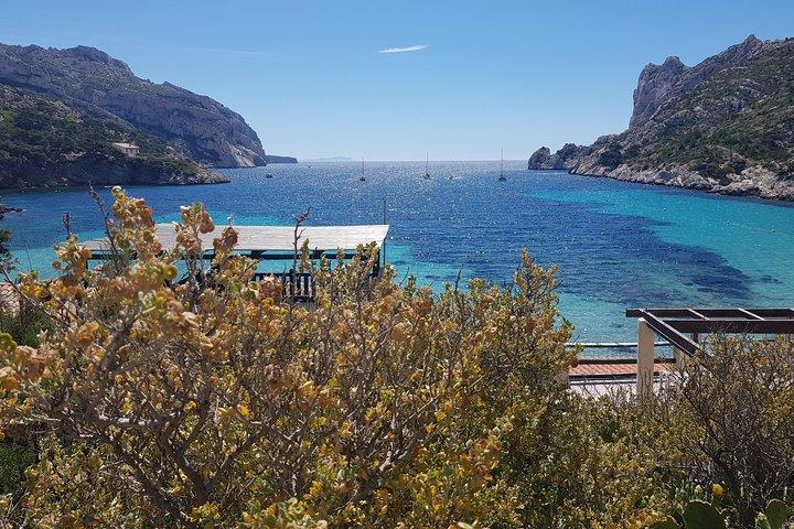 Sormiou Calanques National Parkマルセイユからの電動自転車ツアー