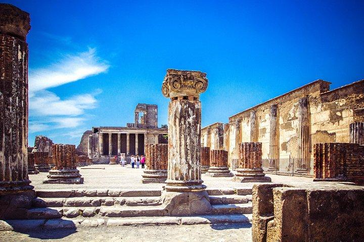 6 日間のポンペイ、アマルフィ海岸、魅力的なイタリア ローマからの少人数グループ ツアー