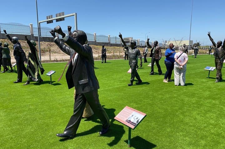 Robben Island Boat Ticket & Mandela Long Walk To Freedom Tour With Hotel Pick Up