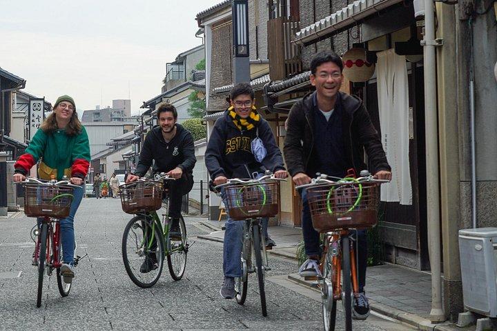 4.5 - ランチとユネスコの禅寺を巡る1時間の京都自転車ツアー