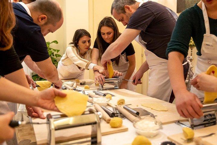 Cesarine: Cooking Class with tasting at Local's Home in Florence