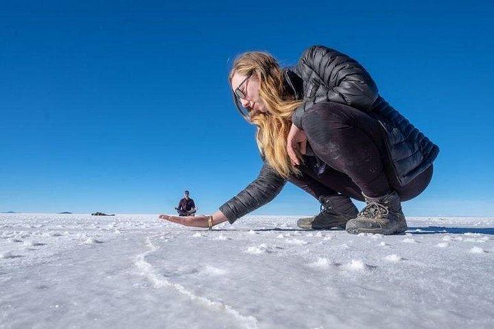 Uyuni Salt Flats (Day Trip) English Guide