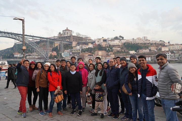 Lissabon til Porto Privat Transfer: Custom Scenic Heritage Stop