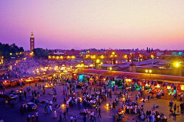 Marrakech Caleche ride by night with Free Time in Jemaa El-Fna