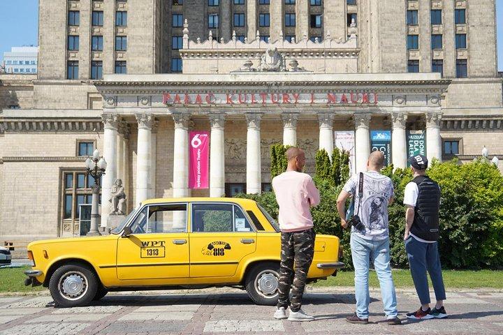 Private historische Tour durch Warschau mit einem Retro Fiat mit Pickup