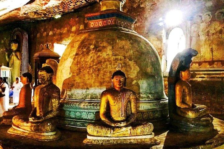 Village tour Sigiriya Rock, Pidurangala Rock and Dambulla temple