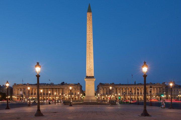 Private Paris Illuminations & Cruise mit Minivan