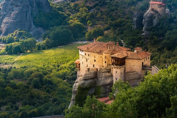 Meteora Monasteries Private Daytrip from Athens