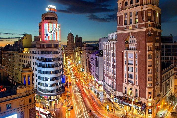 Traslado privado de ida desde/hacia el aeropuerto de Madrid