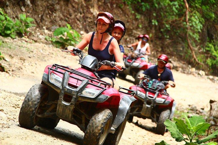 ATV ジャングルとリバー ツアー