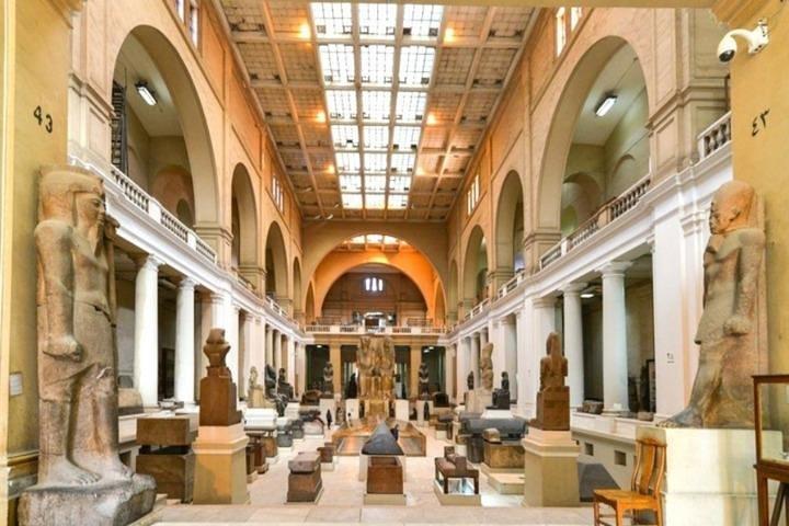 ギザのピラミッド、古代エジプト博物館、カイロ シタデルへのツアー