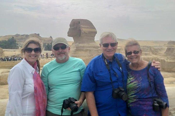 Guidad tur till pyramiderna, sfinxen, egyptiska museet och Khan El-khalili med biljetter