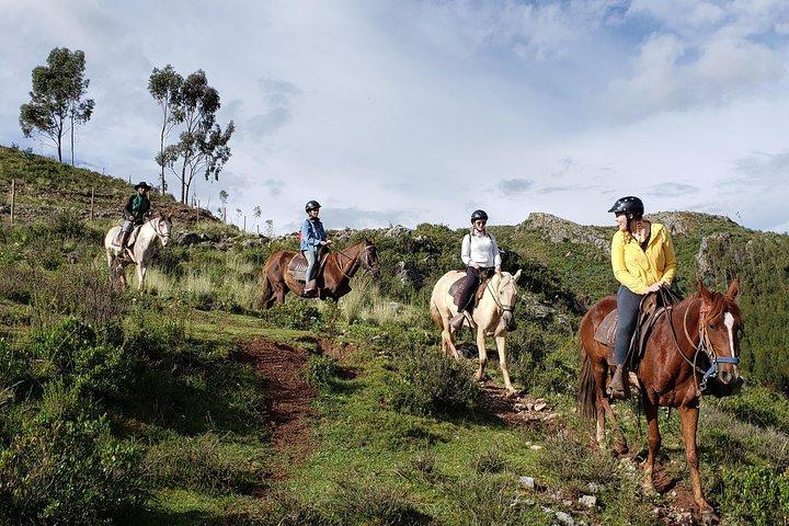 Journée complète d'équitation à Rumiwasi - Cusco