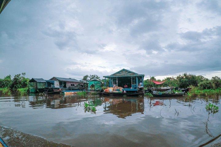 Rolous Group en Floating Village Tour