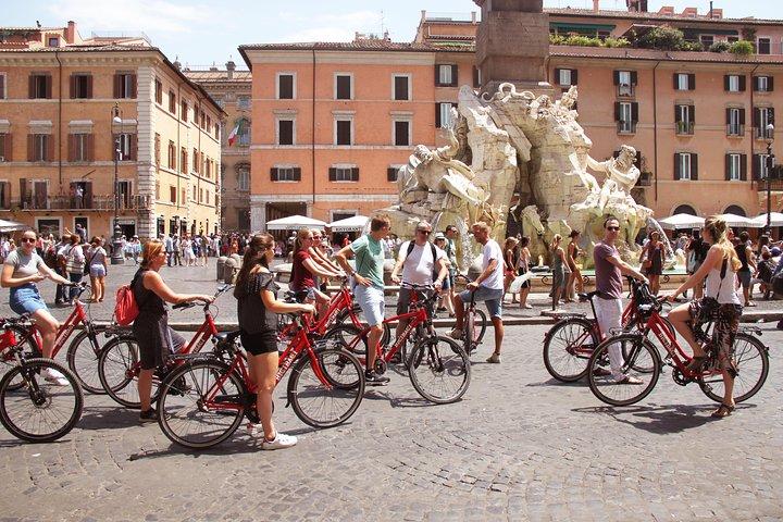 Roma destaca la experiencia ciclista de 3 horas en la ciudad