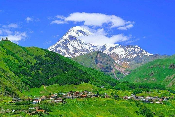 Gita di un giorno nella provincia di khevi kazbegi Georgia Country