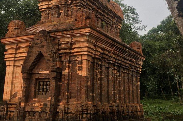 Privat tur från Chan May hamnen till My Son Sanctuary och Hoi An