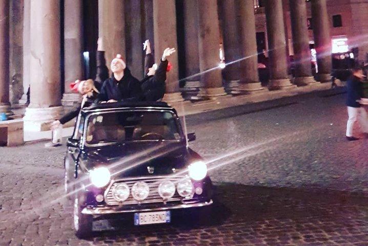 1 uur Little Ancient Tour of Rome van Mini Vintage Cabriolet met Cappuccino