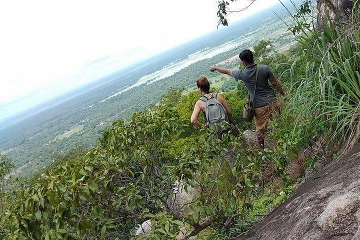 ディンブラガラ山トレッキング