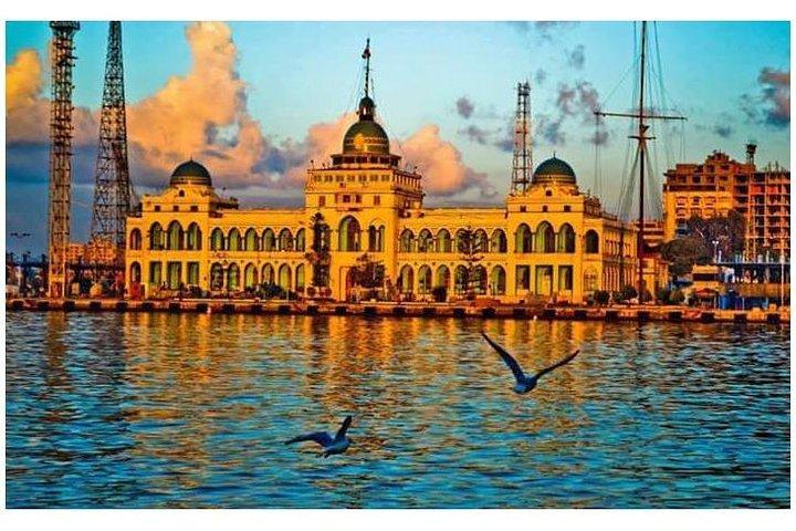 Tour di un giorno sul canale di Suez dal Cairo