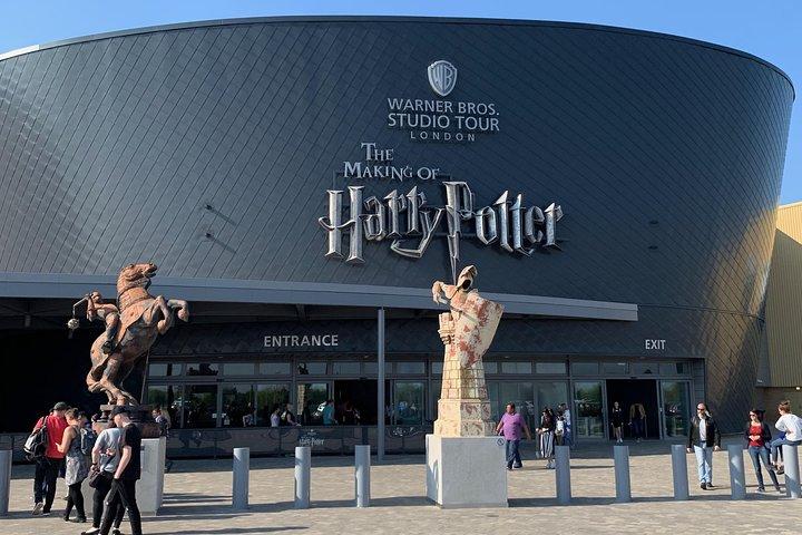 Serviço de transporte privado de ida e volta dos estúdios Harry Potter Warner Bros.