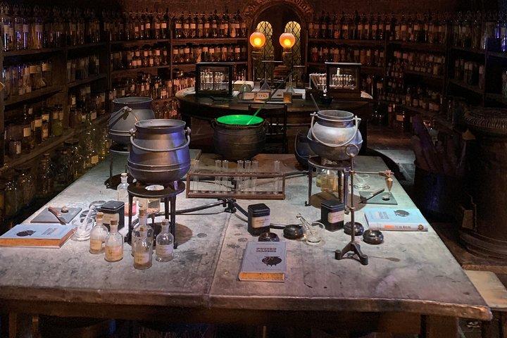 Serviço de transporte privado de ida e volta dos estúdios Harry Potter Warner Bros.