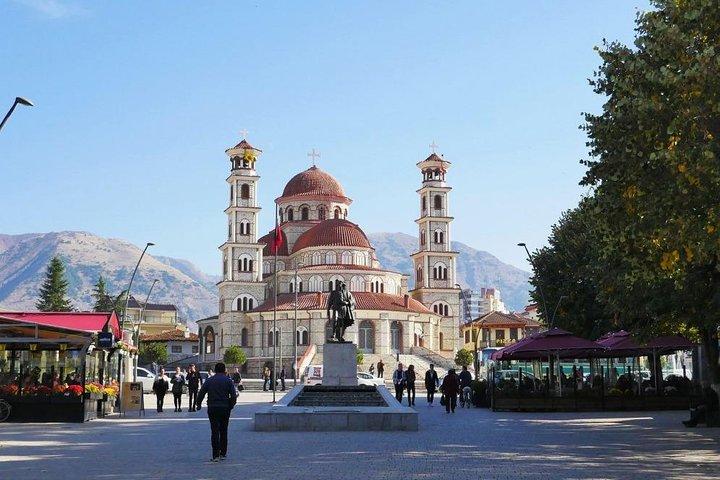 Gita di un giorno a Korce "Little Paris" e Pogradec nel Lago di Ocrida