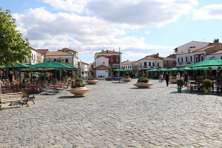 Gita di un giorno a Korce "Little Paris" e Pogradec nel Lago di Ocrida