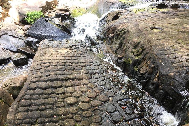 Private One Day Tour to Lady Temple & Kbal Spean