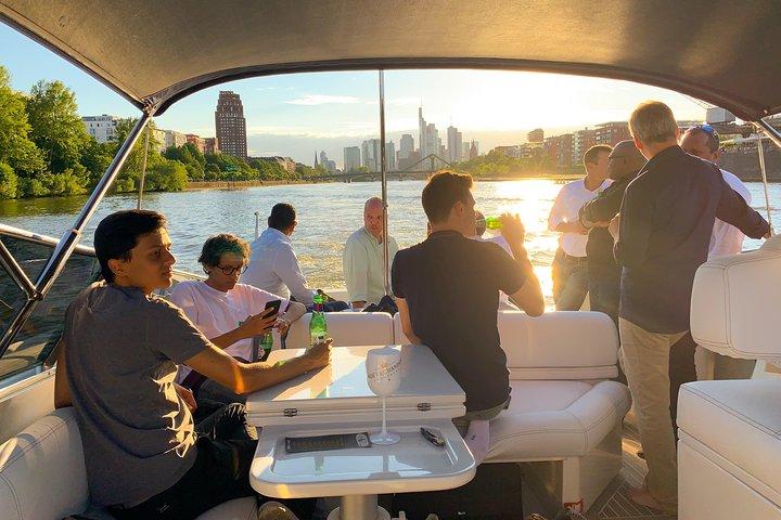 Yacht Tour in Frankfurt for up to 12 Guests
