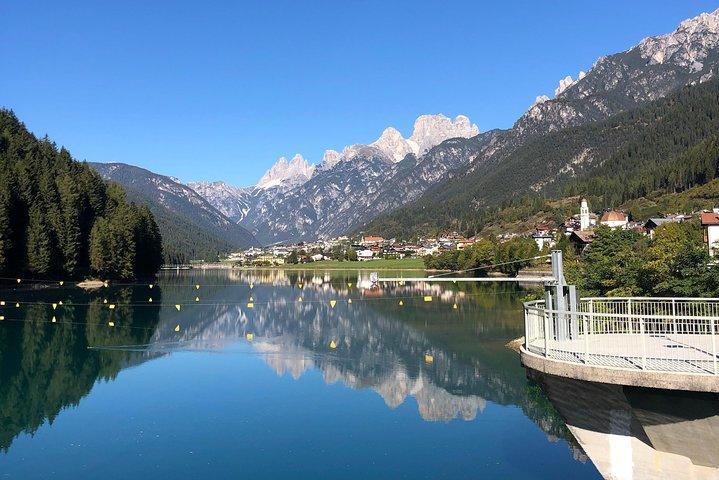 Seen der Dolomiten: Misurina, Prags, 3 Peaks & Cortina ab Venedig