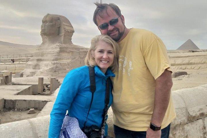 Tour privado guiado a las pirámides de Giza y El Cairo con paseo en camello y almuerzo