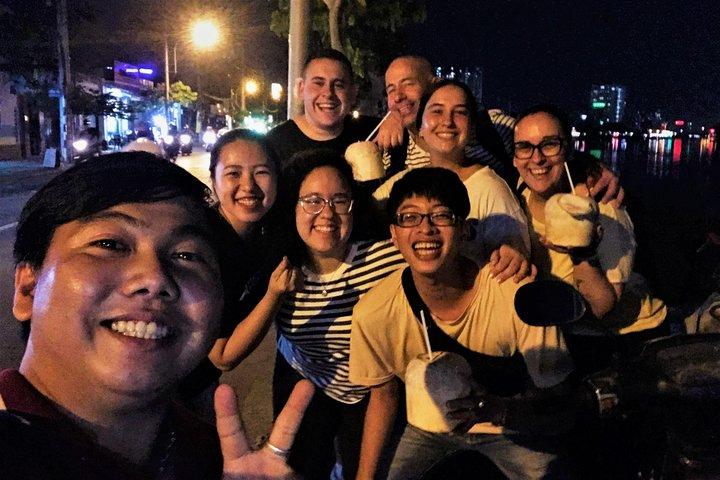Ho-Chi-Minh-Stadt: Chinatown oder Glaubens- und Geistertour mit dem Roller