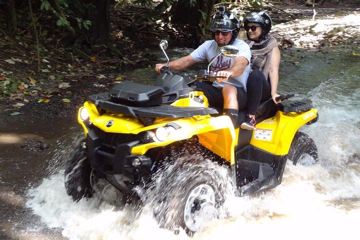 Excursion Quad Grand Tour à Moorea (Monoplace ou Biplace)