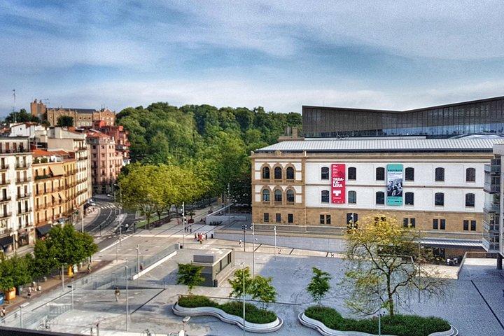 Tour di San Sebastian e della Costa Basca da Vitoria