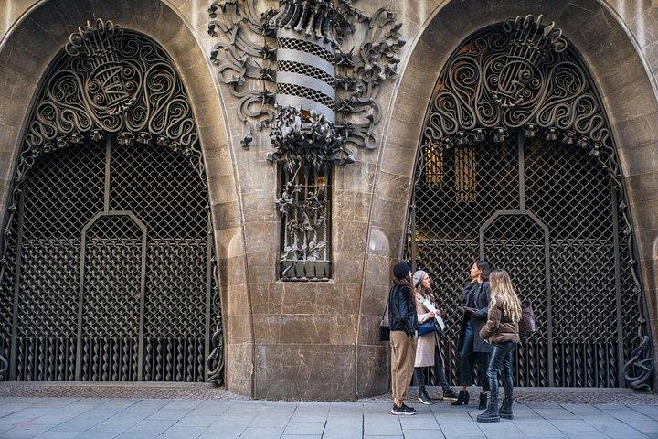 The Ultimate Old Town Tour in Barcelona