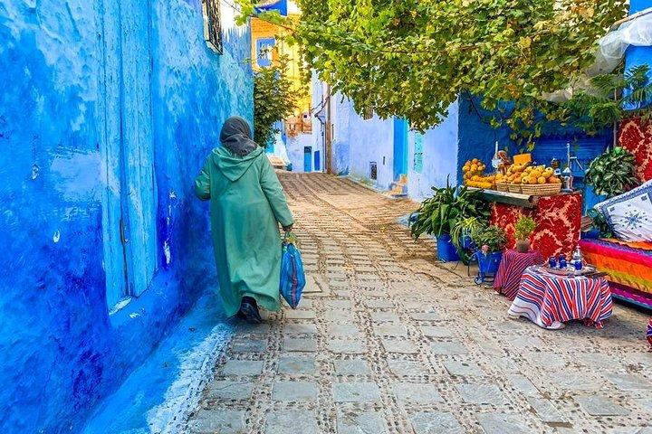 Tour di 2 giorni a Tangeri e Chefchaouen – Esplora le attrazioni del Marocco
