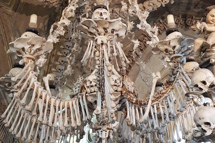 Iglesia de Kutná Hora y Hueso - privada con PersonalPragueGuide