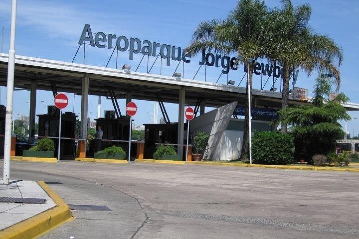 Privater Transfer vom oder zum Flughafen Jorge Newbery „AEP“