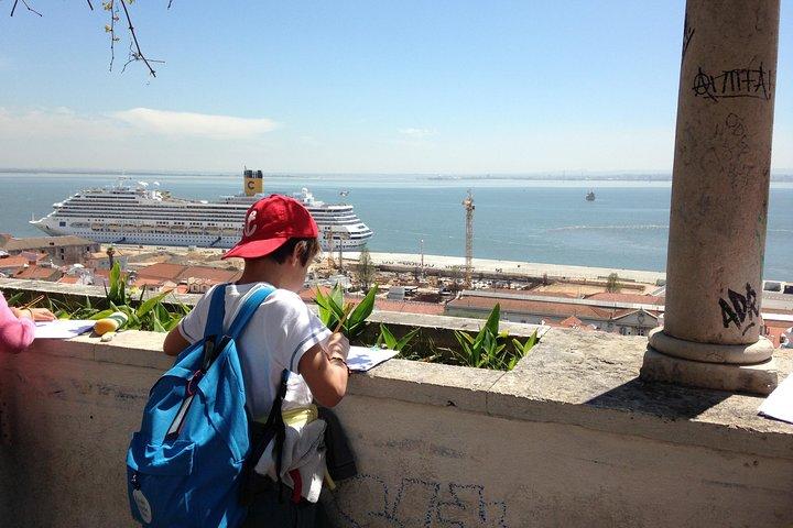 Family Tour: Genuine Lisbon