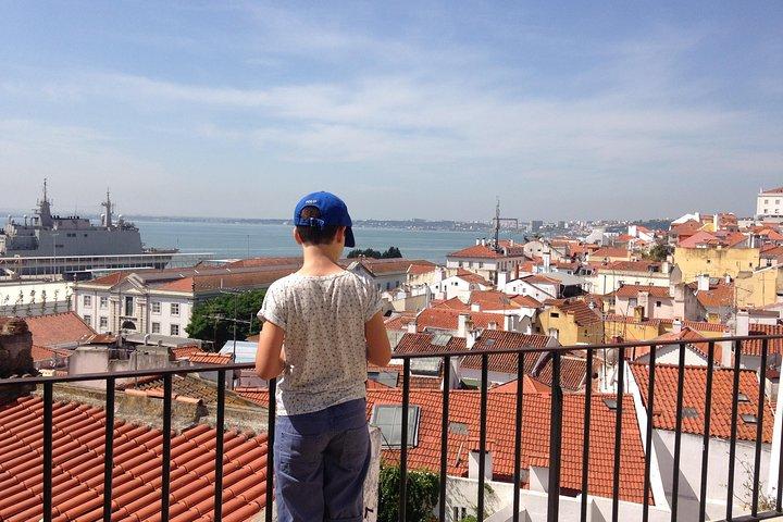 Family Tour: Genuine Lisbon