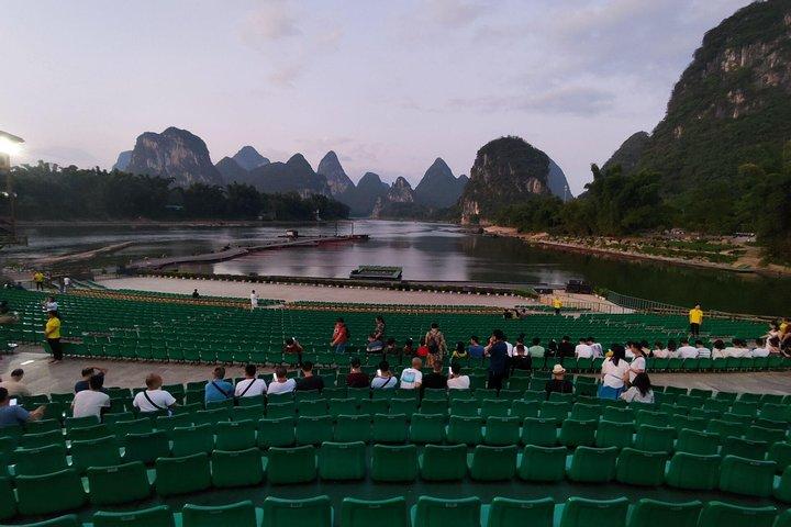 Guilin Longji Reisterrassen und Yangshuo Liusanjie Light Show Day Tour
