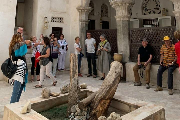 Scopri la città vecchia di dubai a piedi