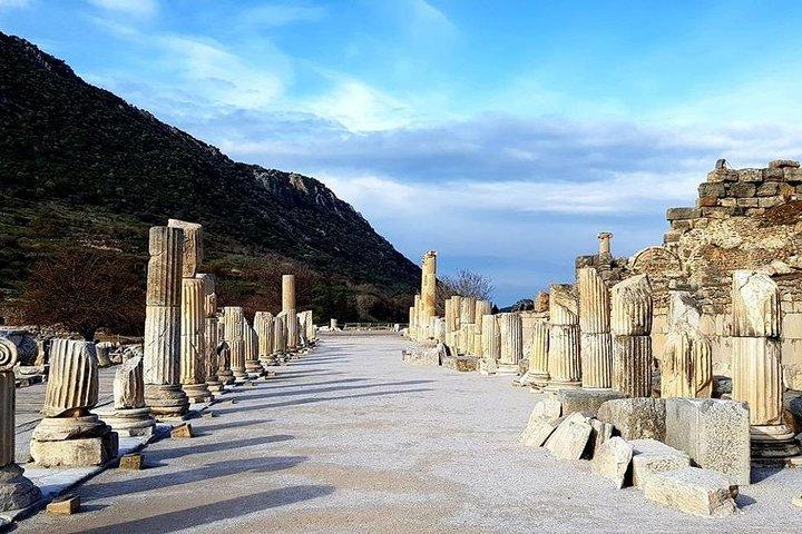 VOOR CRUISERS: Private Ephesus Ancient City & Ephesus Museum Tour