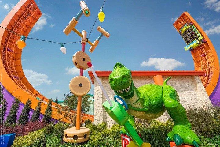 上海ディズニーランドの 1 デー パスとプライベート送迎パッケージ
