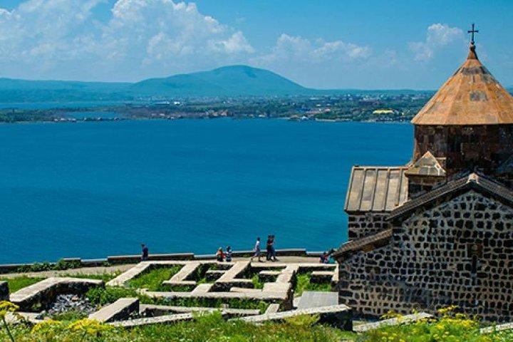 Oplev Armenien En dag Akhpat-Dilijan-Sevan-Yerevan fra tbilis
