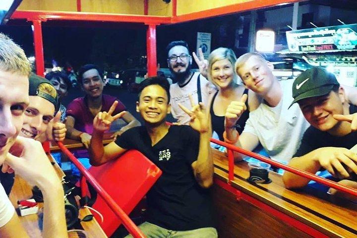 Siem Reap: Barcycle with Unlimited Cold Beers & Soft drinks