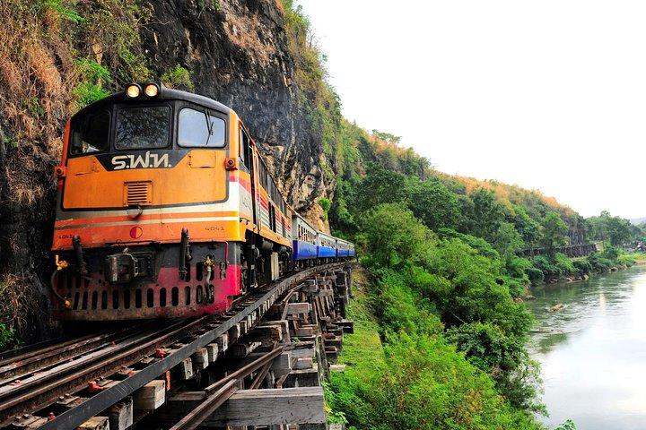 TOUR PRIVADO: Ferrocarril de la muerte de Kanchanaburi o Ferrocarril de Birmania