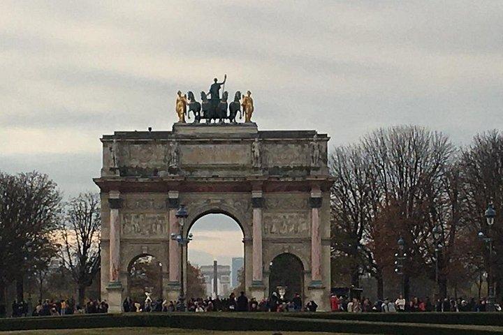 イタリア語で訪問：ラテン地区とセーヌ川（2つの旅程）