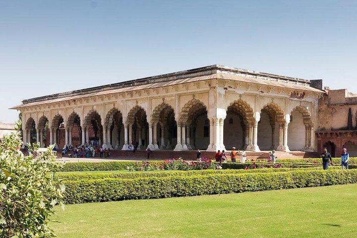 Private Same Day Trip naar Taj Mahal met Sunrise & Agra Day Tour vanuit New Delhi